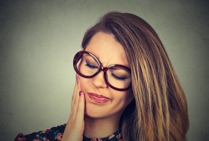 Tooth Extraction Recovery & Tips to Manage Pain
