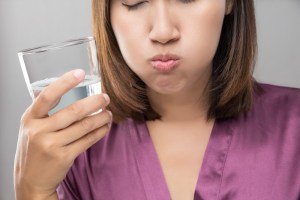 tooth extraction saltwater rinse